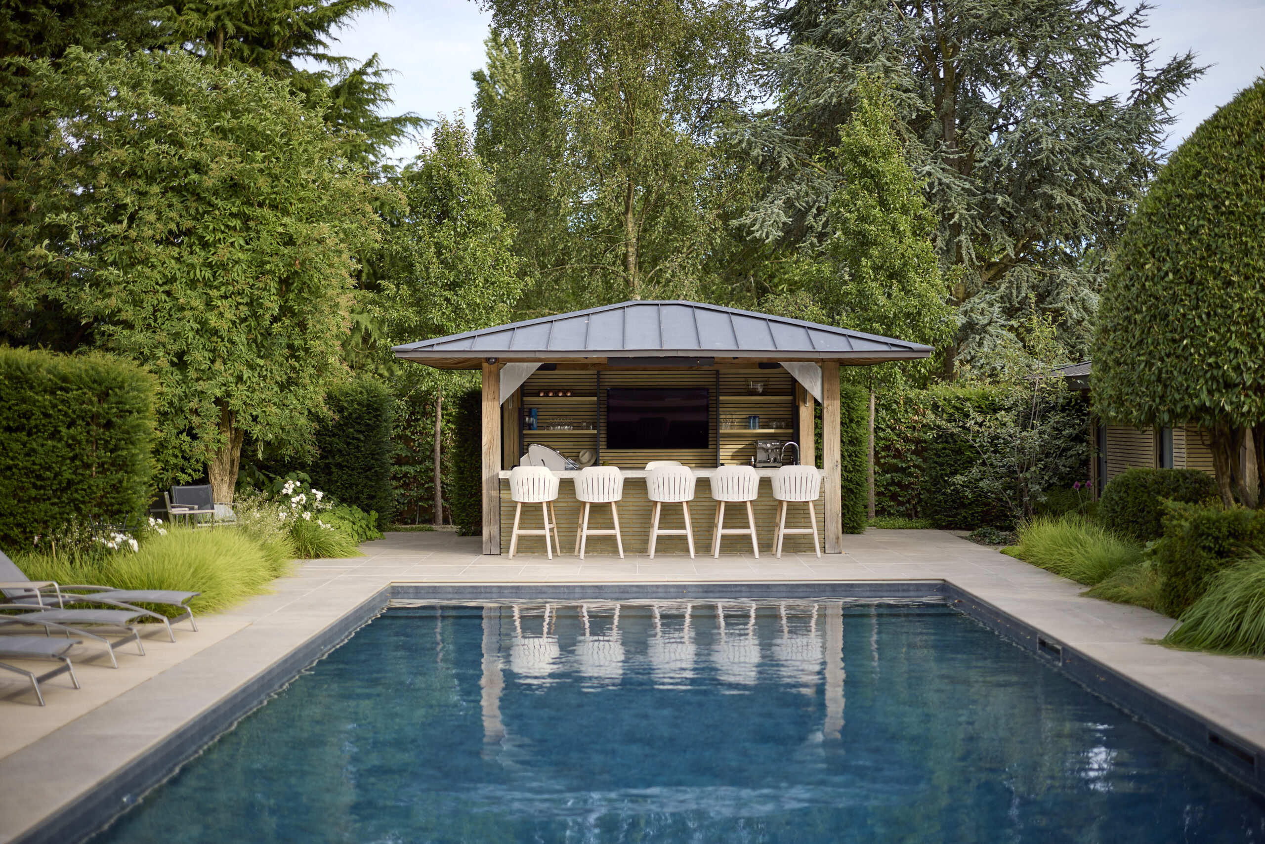 Outdoor Kitchen