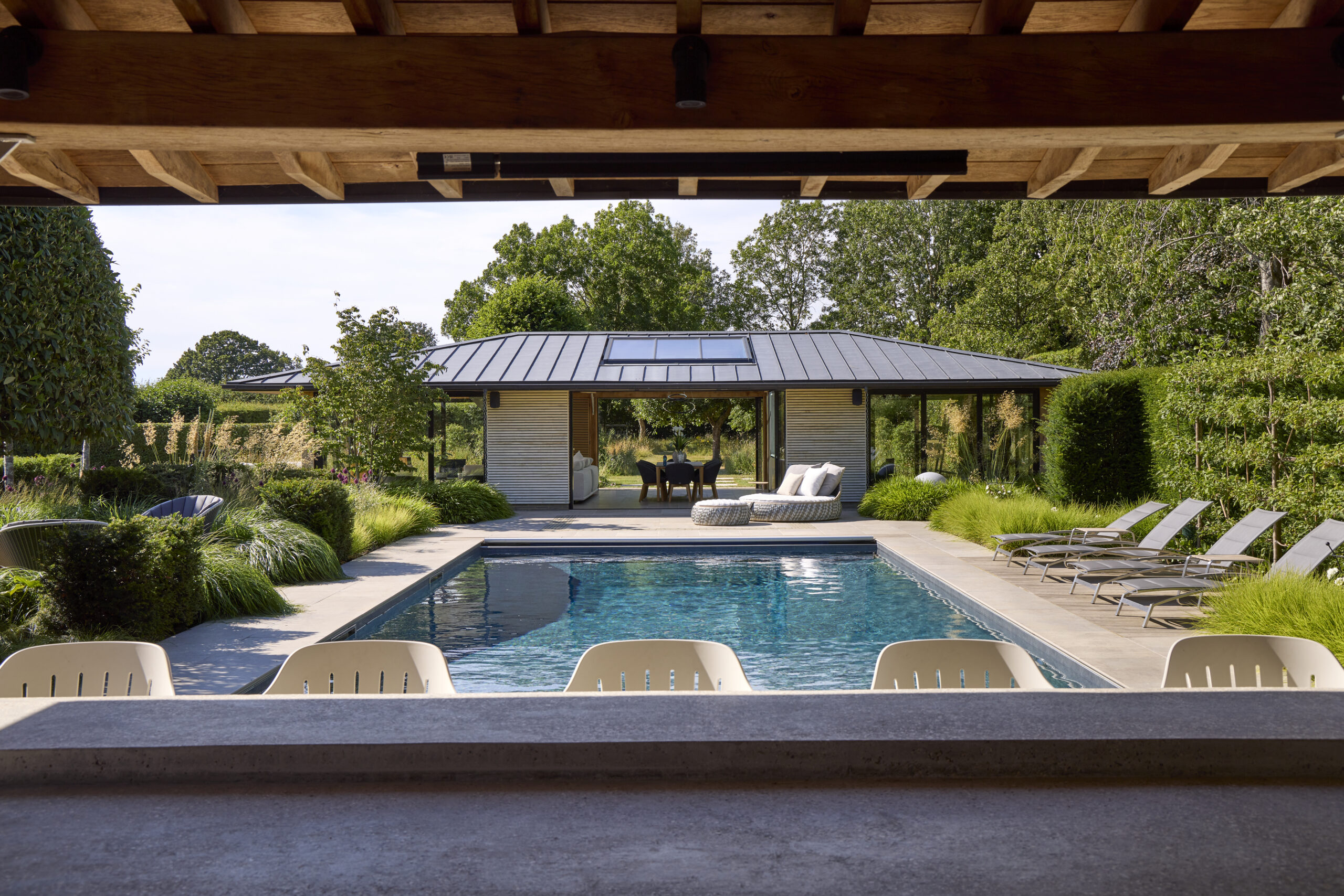 Outdoor kitchen and pool house
