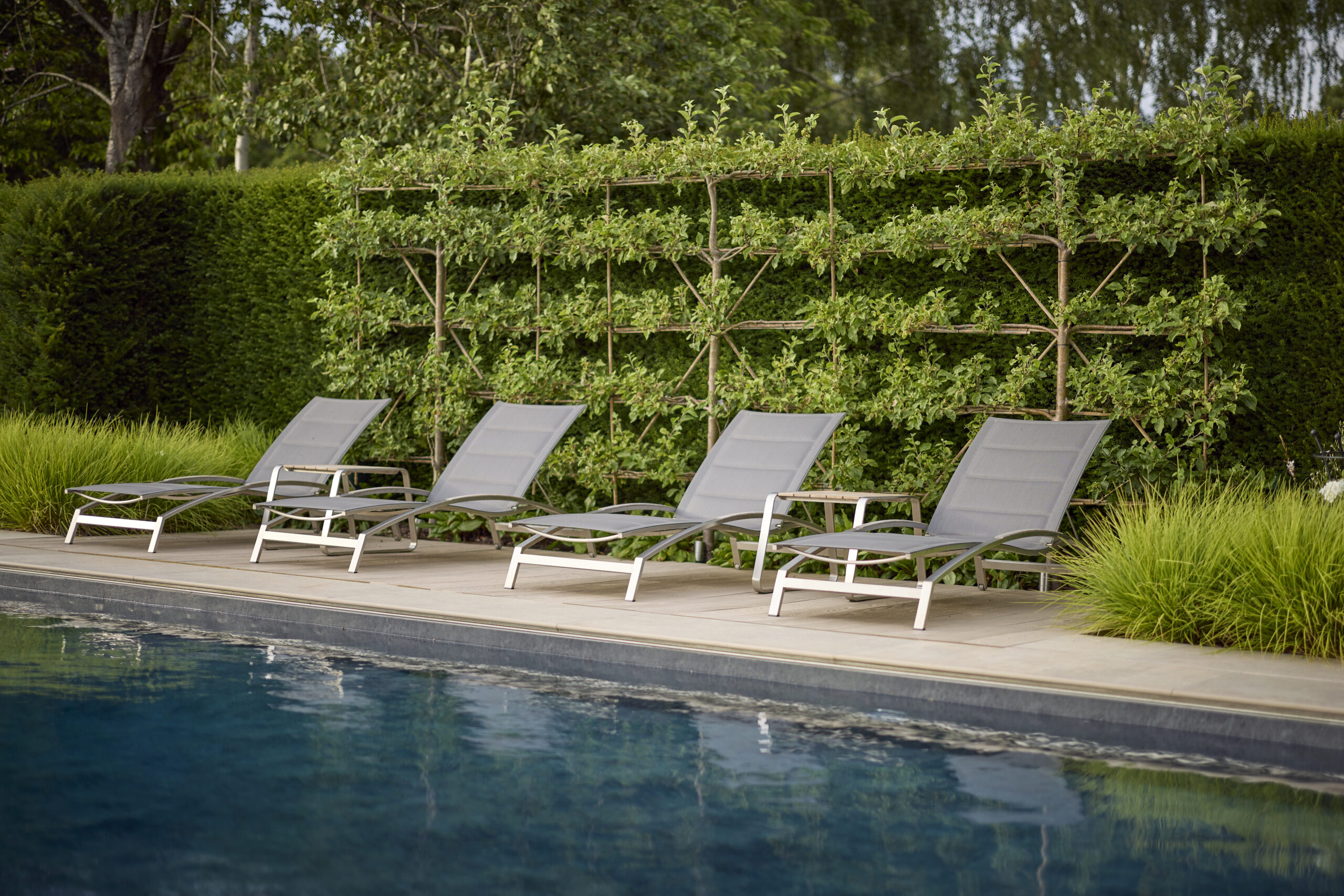 Rory-Andrews-Hatchgate-Seating-Area_T1_6185